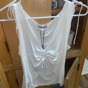 I am Gia Shia top large